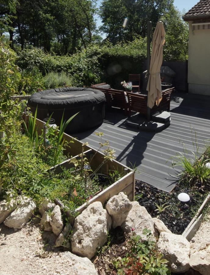 Cottage-Gite & Jacuzzi - Chez Flo & Marc Chouzy-sur-Cisse المظهر الخارجي الصورة